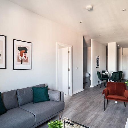 Modern & Spacious 2 Bed Apartment In Waterloo Liverpool Exterior photo